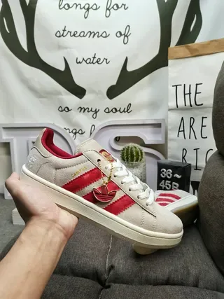 Adidas Campus sneakers lifestyle beige y rojo 5
