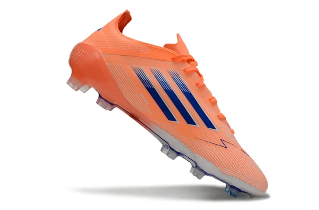 Adidas F50 Sapatos de futebol com travas para terreno firme em laranja e azul 2