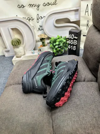 Adidas Green Black Silhouette GORE-TEX Waterproof Upper Running Shoes 6