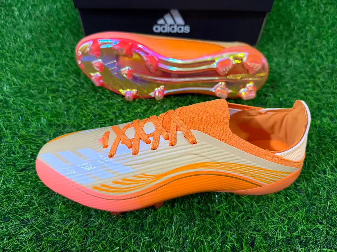 Adidas chaussures de football semelle Soleplate orange doré iridescent à motif ondulé upper synthétique Firm-Ground 6