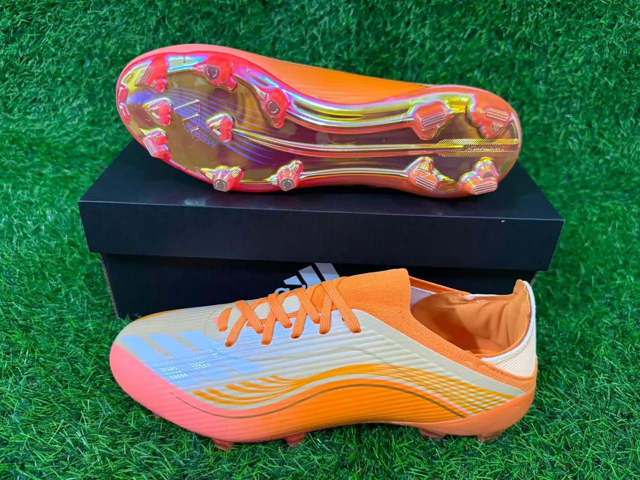 Adidas chaussures de football semelle Soleplate orange doré iridescent à motif ondulé upper synthétique Firm-Ground 7
