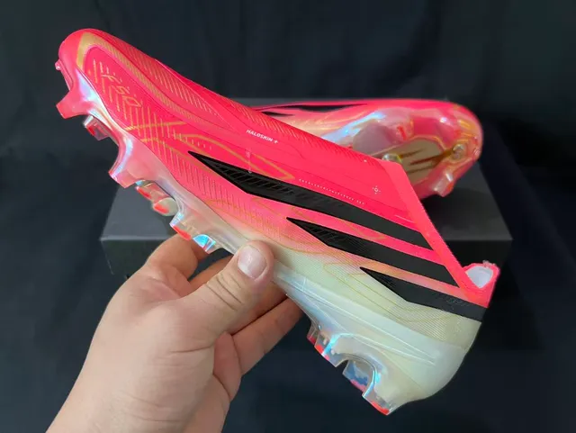 Adidas 粉色黑色 无鞋带 袜套式鞋面 彩虹色合成材料 硬地 足球鞋 4