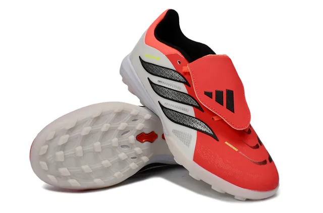 Adidas Predator أحذية كرة القدم للعشب الصناعي 4