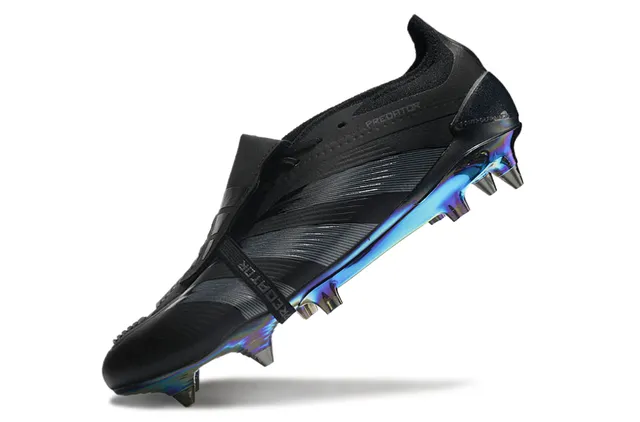 Adidas Predator Noir Orange Chaussures de football à coupe basse upper synthétique panneau latéral à trois rayures surface ferme 23