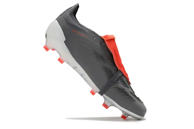Adidas Predator ग्रे रेड बिना लेस स्ट्रैप क्लोजर तीन सफेद पट्टियाँ फर्म ग्राउंड सॉकर जूते 5