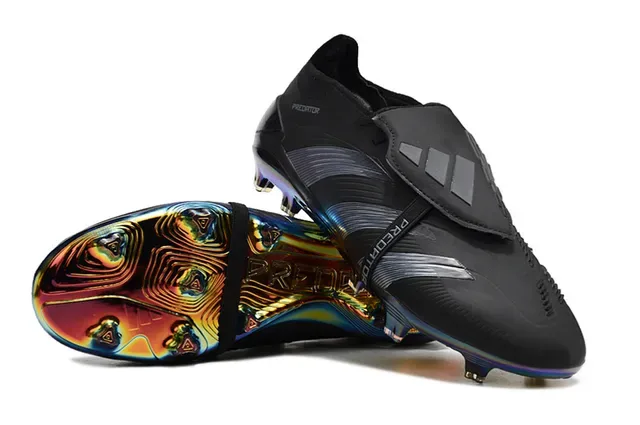 Adidas Predator Laceless Botas de Fútbol Negro Plata Iridiscente Tierra Firme 4