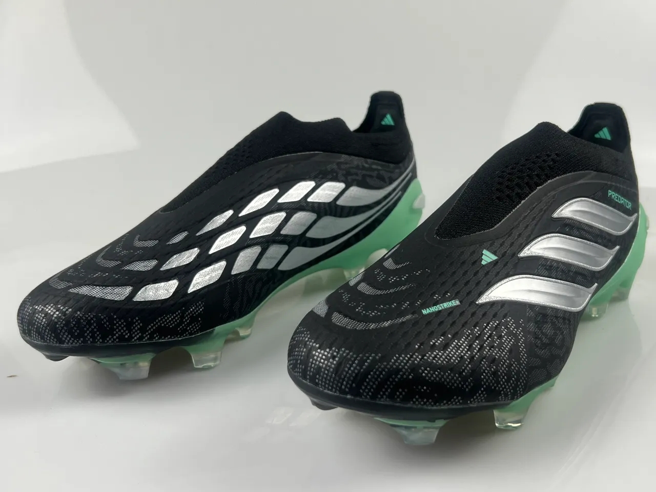 Adidas Predator Nanostrike+ Laceless أسود نعناع أخضر أرضية صلبة أحذية كرة القدم 2