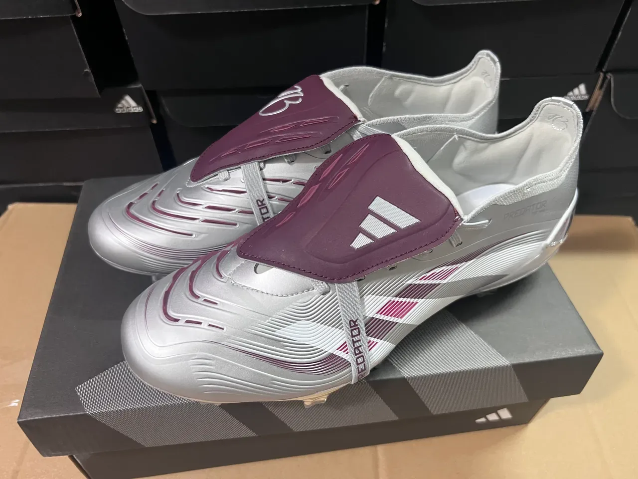 Adidas Predator Silver Purple Metallic Synthetic Upper Wave-Patterned Forefoot Firm-Ground Soccer Shoes 3