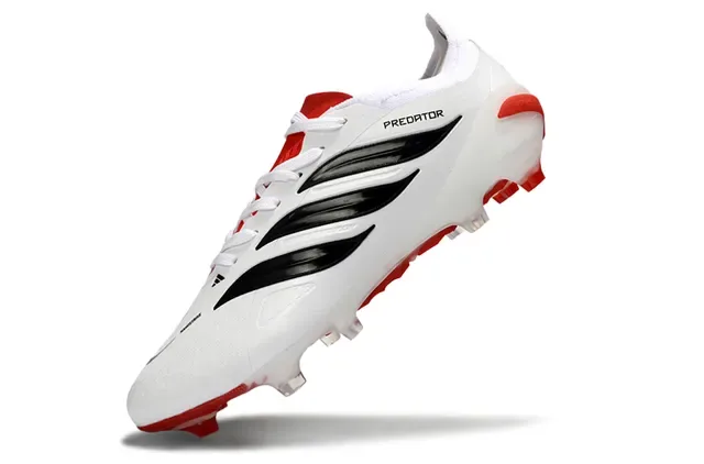 Adidas Predator blanco y rojo upper sintético con branding de tres rayas negras y punta firm ground zapatos de fútbol 3