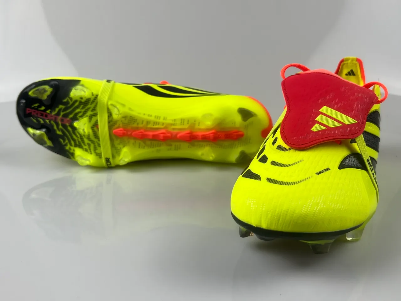 Adidas Predator Chaussures de Football Jaune Orange Néon Détail sur la Partie Supérieure pour Terre Firme 11