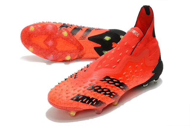 Adidas حذاء كرة قدم أحمر أسود عالي القطع collar متماسك الجوارب متماسك الملمس الصناعي العلوي أرضية صلبة 6