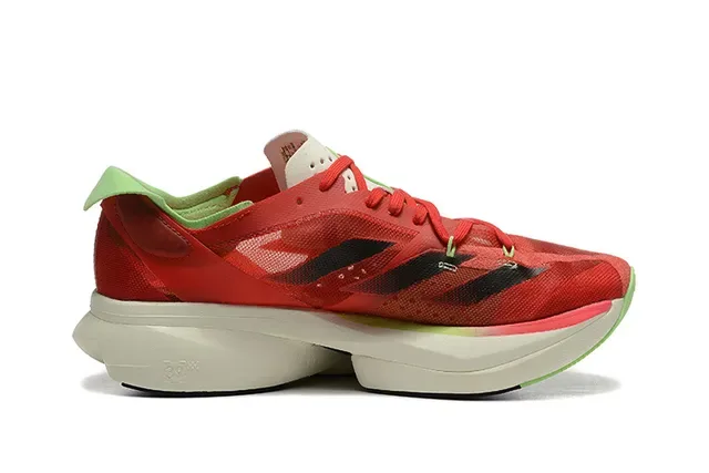 Adidas Chaussures de running rouge et vert avec upper en mesh engineered, panneau latéral à trois rayures 5