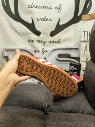 Adidas Sapatos Mary Jane com parte superior de camurça sintético, painel lateral com três listras, vermelho e branco 4