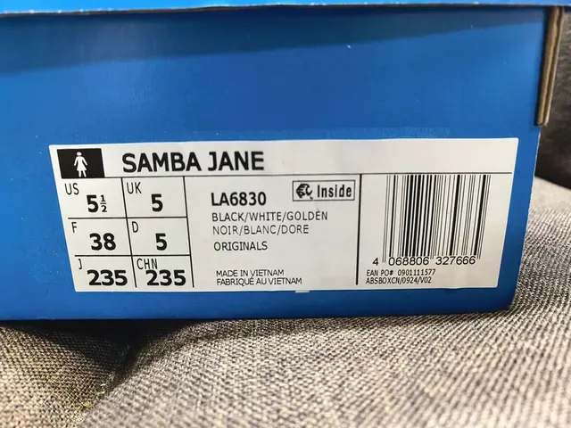 Adidas Samba Classic Chaussures Lifestyle Noir et Crème 2