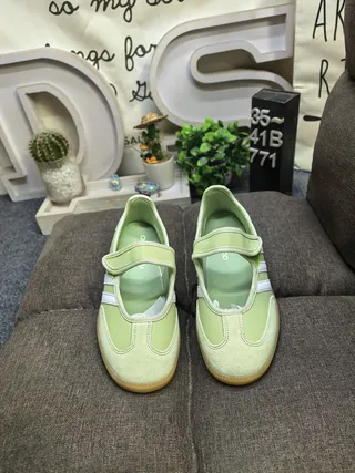 Adidas Samba حذاء رياضي أخضر فاتح مخملي أسلوب حياة 10