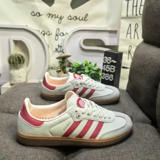 Adidas Samba Off-White و Red حذاء أسلوب حياة