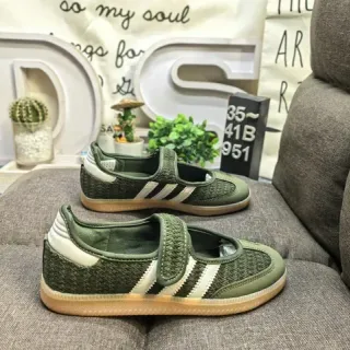 Adidas Samba OG أخضر زيتوني أبيض حذاء رياضي أسلوب حياة