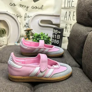 Adidas Samba أحذية رياضية للأسلوب الحياة وردي ورمادي