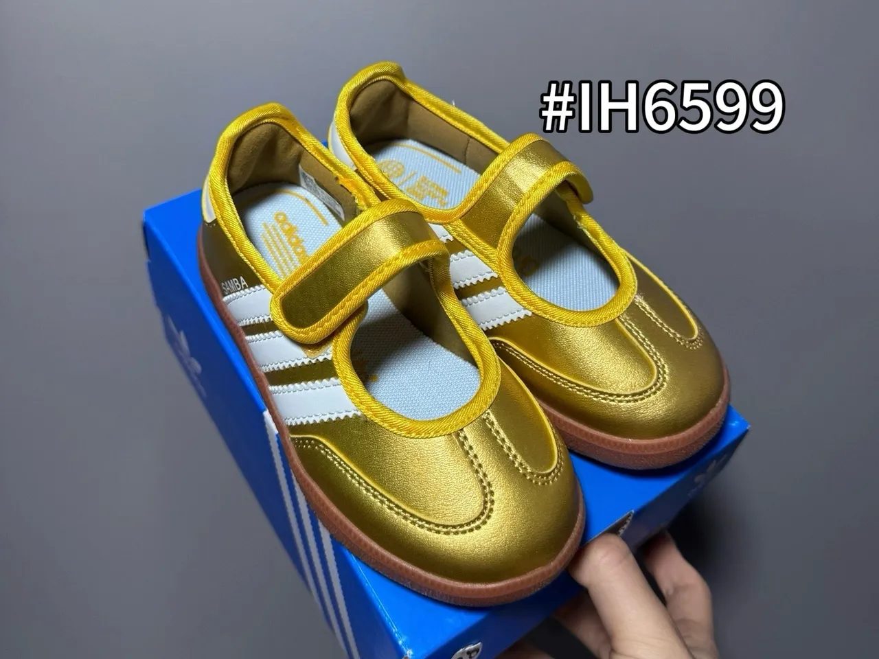 Adidas Samba Vermelho Branco Tira Fixa Solado de Goma Sapatos Mary Jane 14