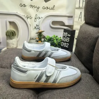 Adidas Samba حذاء رياضي أبيض و رمادي نمط حياة