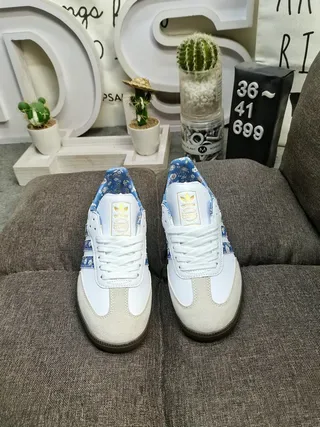 Adidas Samba 白蓝花卉印花生活运动鞋 10