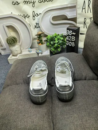 Adidas Silver Black Metallic Leather T-Bar Strap Mary Jane Shoes 8