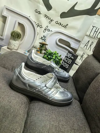 Adidas Silver Black Metallic Leather T-Bar Strap Mary Jane Shoes 9