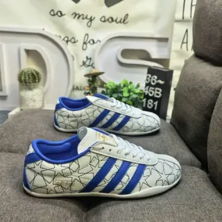 Adidas Spezial blanco y azul Star-Line zapatillas lifestyle