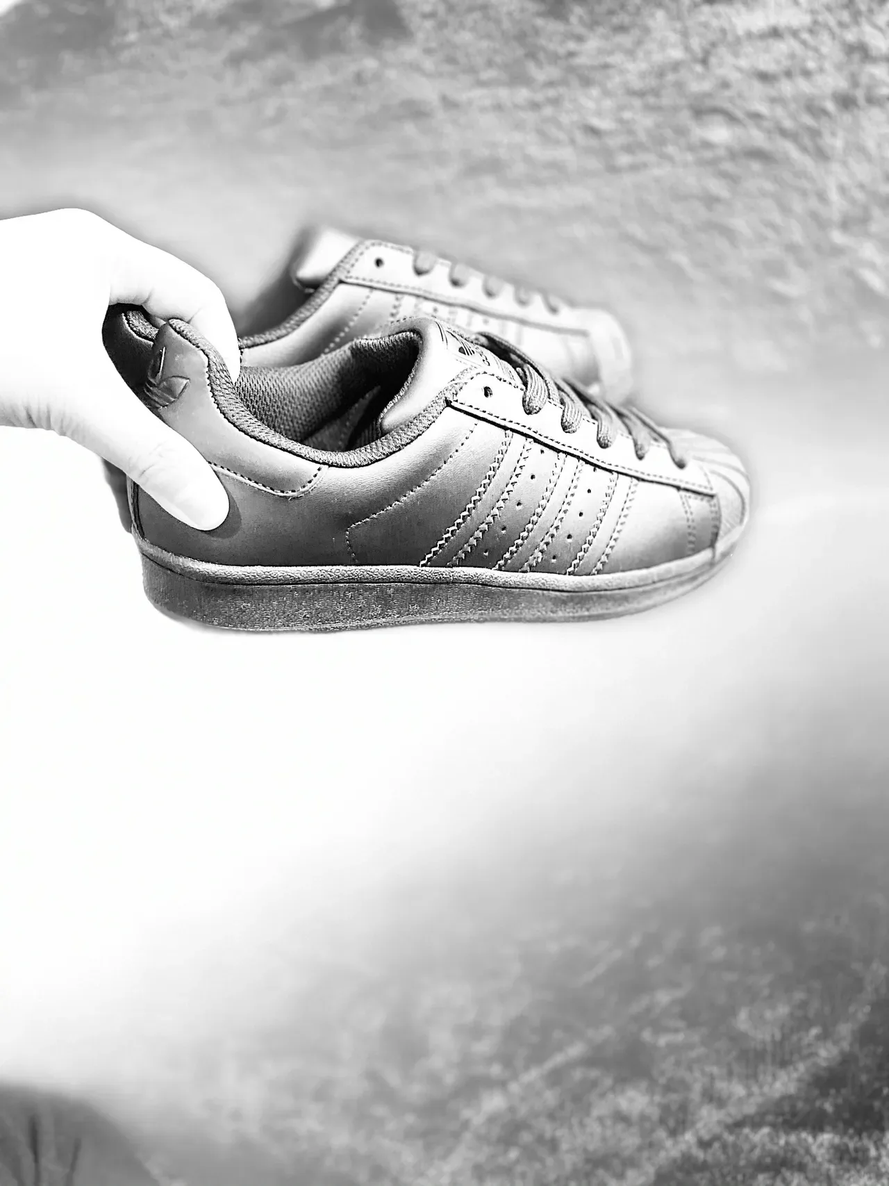 Adidas Superstar Tênis Lifestyle de Couro Todo Preto 9