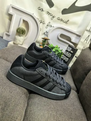 Adidas Superstar Chaussures Lifestyle Noires et Violettes 19