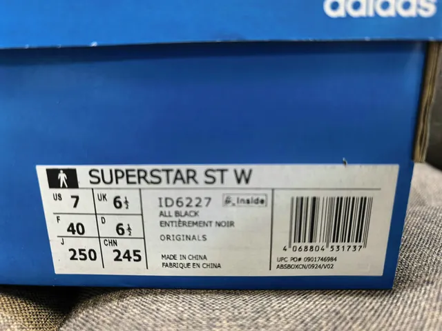 Adidas Superstar Chaussures Lifestyle Noires et Violettes 22