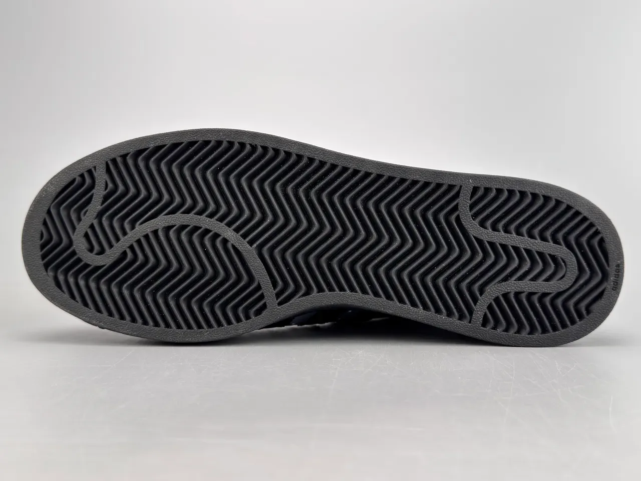 Adidas Superstar Prata Metálica e Preto Tênis Lifestyle 8