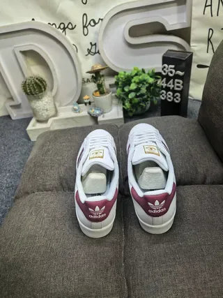 Adidas Superstar Chaussures Lifestyle Blanches et Bordeaux 8
