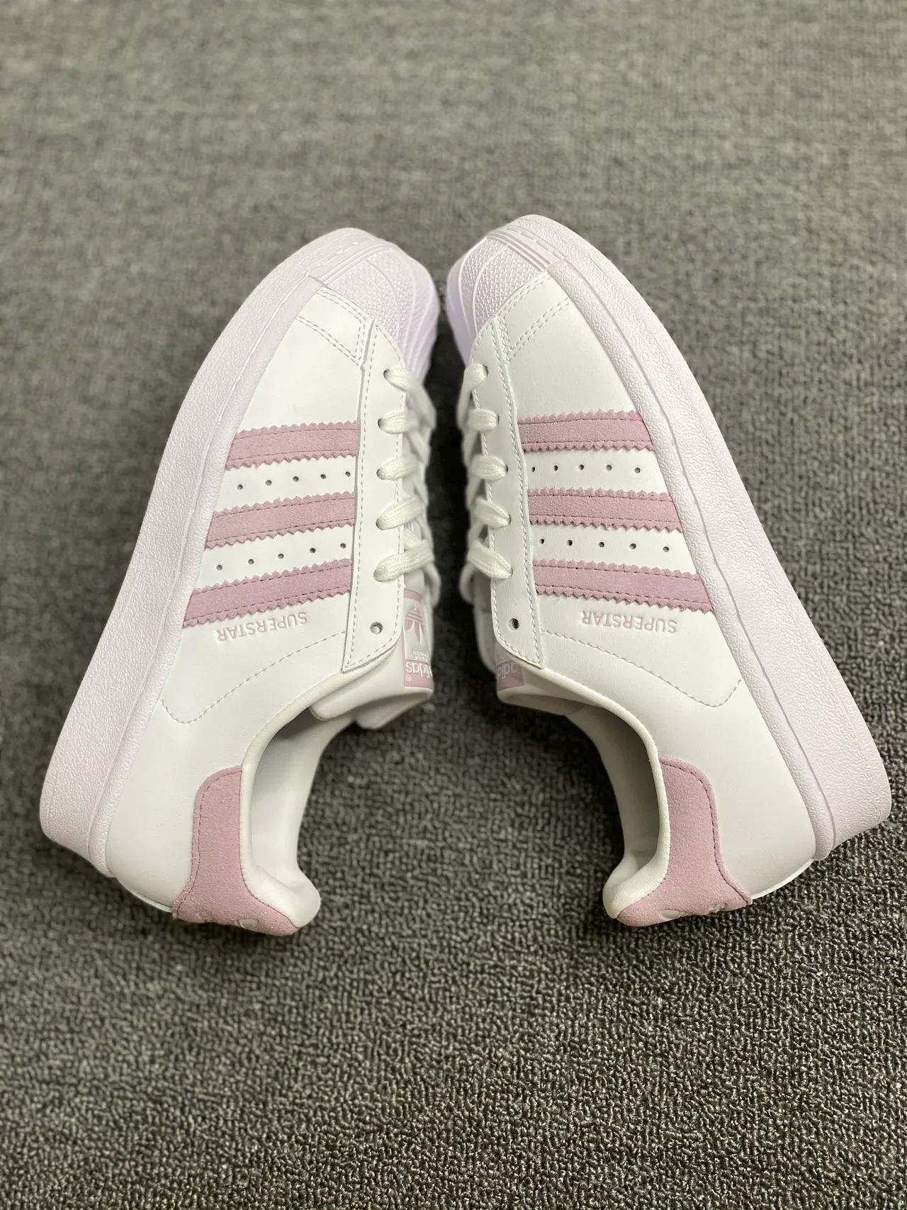 Adidas Superstar White y Dusty Pink Zapatillas Lifestyle 2