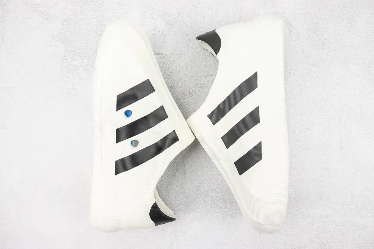 Adidas 白黑针织单色鞋面套脚轮廓运动鞋 2