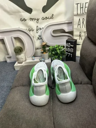 Adidas Zapatillas Lifestyle de Upper de Tejido Blanco y Verde, Bajo 8