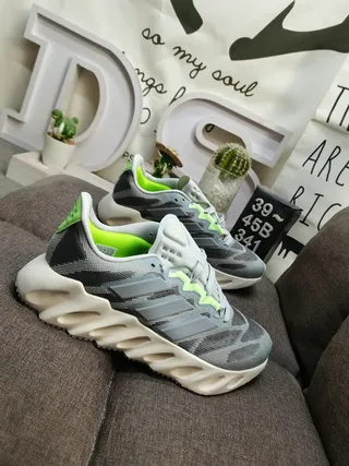 Adidas White Green Sculpted Ribbed Midsole Gradient Mesh Upper Chunky Sneakers 9