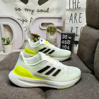 Adidas أبيض أصفر شبكة محبوكة الجزء العلوي منحوت مقسم ميد سول أحذية رياضية للاستخدام اليومي