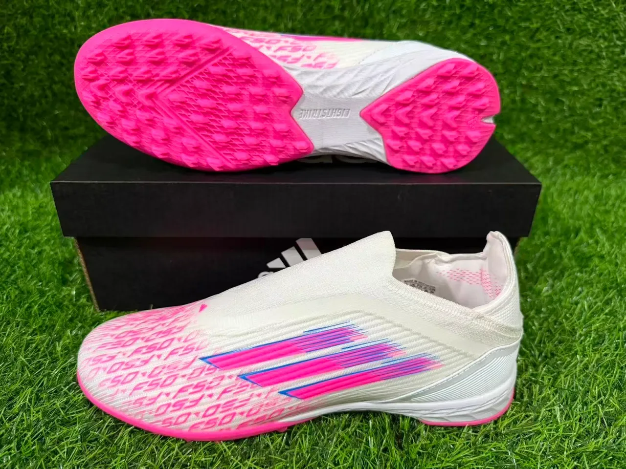 Adidas X Speedportal सादा गोलापी टार्फ फुटबॉल जुतो 6