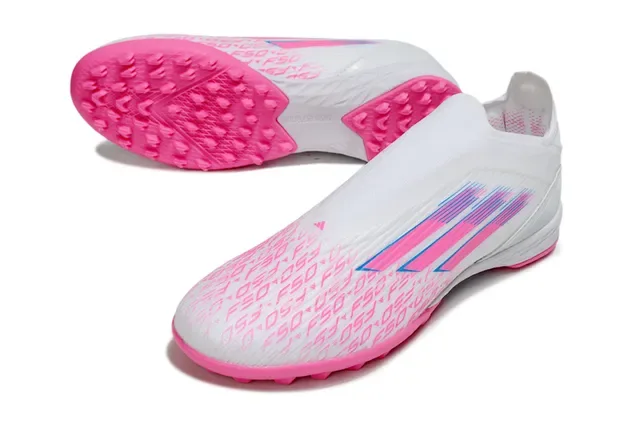 Adidas X Speedportal सादा गोलापी टार्फ फुटबॉल जुतो 12