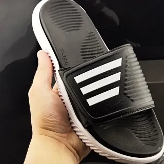 Adidas Yeezy Slide 黑白拖鞋