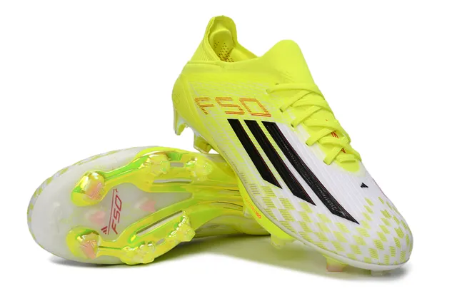 Adidas Jaune Noir Néon Tissu Synthétique Supérieur Panneau Milieu Pied à Carreaux Chaussures de Football pour Terrain Ferme 3