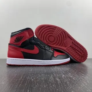 Zapatillas de baloncesto Air Jordan 1 High negro, rojo y blanco