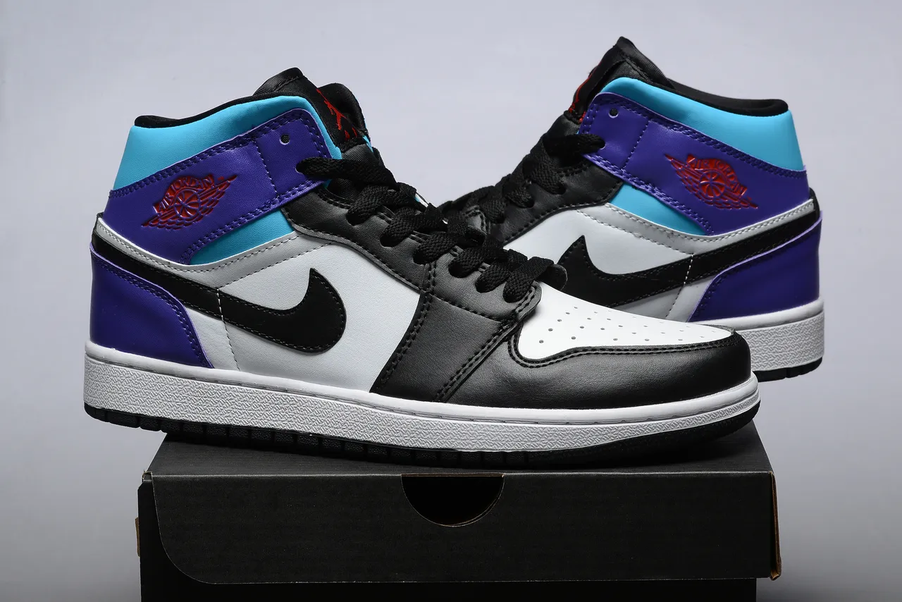 Air Jordan 1 High काली सफेद बैंगनी नीली बास्केटबॉल जूते 4