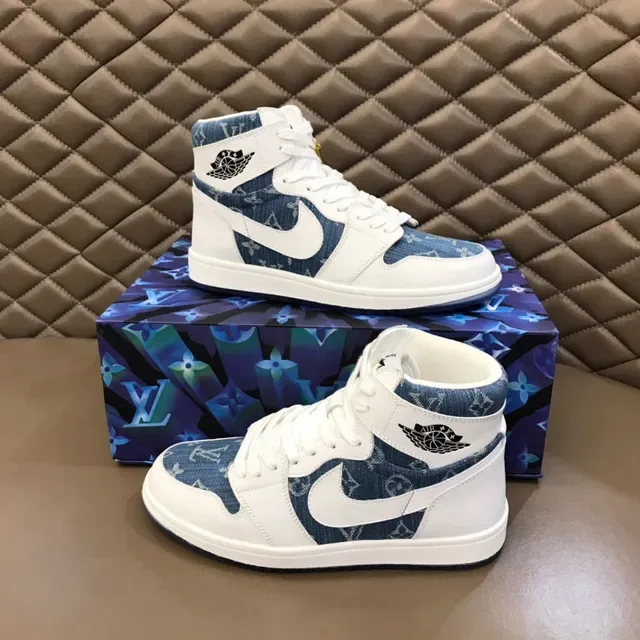 Air Jordan 1 High Chaussures de Basket Blanc et Bleu avec Panneaux en Denim 2