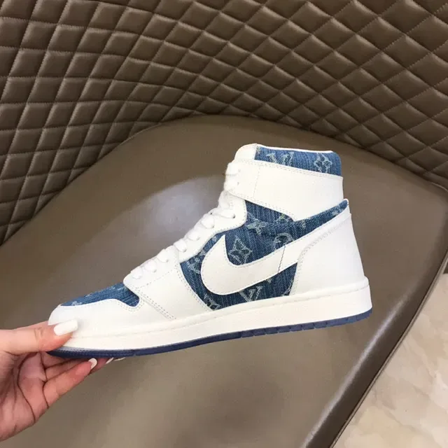 Air Jordan 1 High Chaussures de Basket Blanc et Bleu avec Panneaux en Denim 4