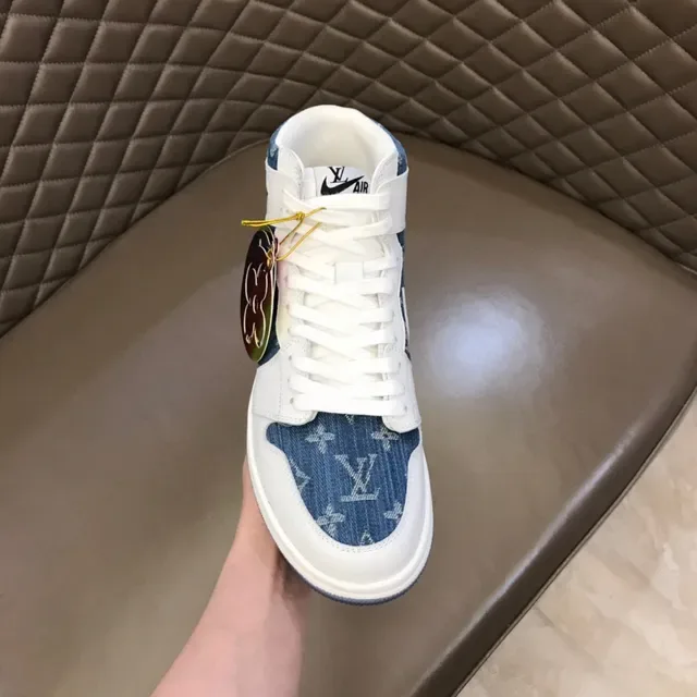 Air Jordan 1 High Chaussures de Basket Blanc et Bleu avec Panneaux en Denim 5