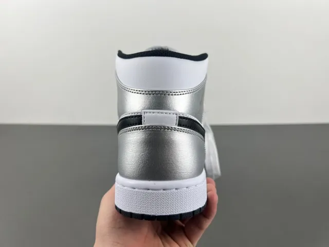 Air Jordan 1 High Plata metálica Negro Blanco zapatillas de baloncesto 4
