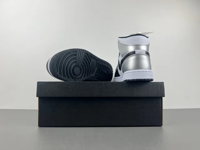 Air Jordan 1 High Plata metálica Negro Blanco zapatillas de baloncesto 16