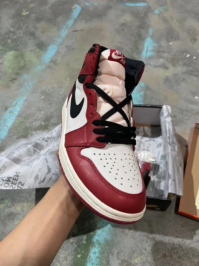 Air Jordan 1 High Red White Black Chaussures de Basketball 2